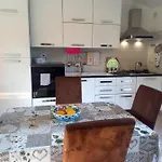 Casa Giulia Con 2